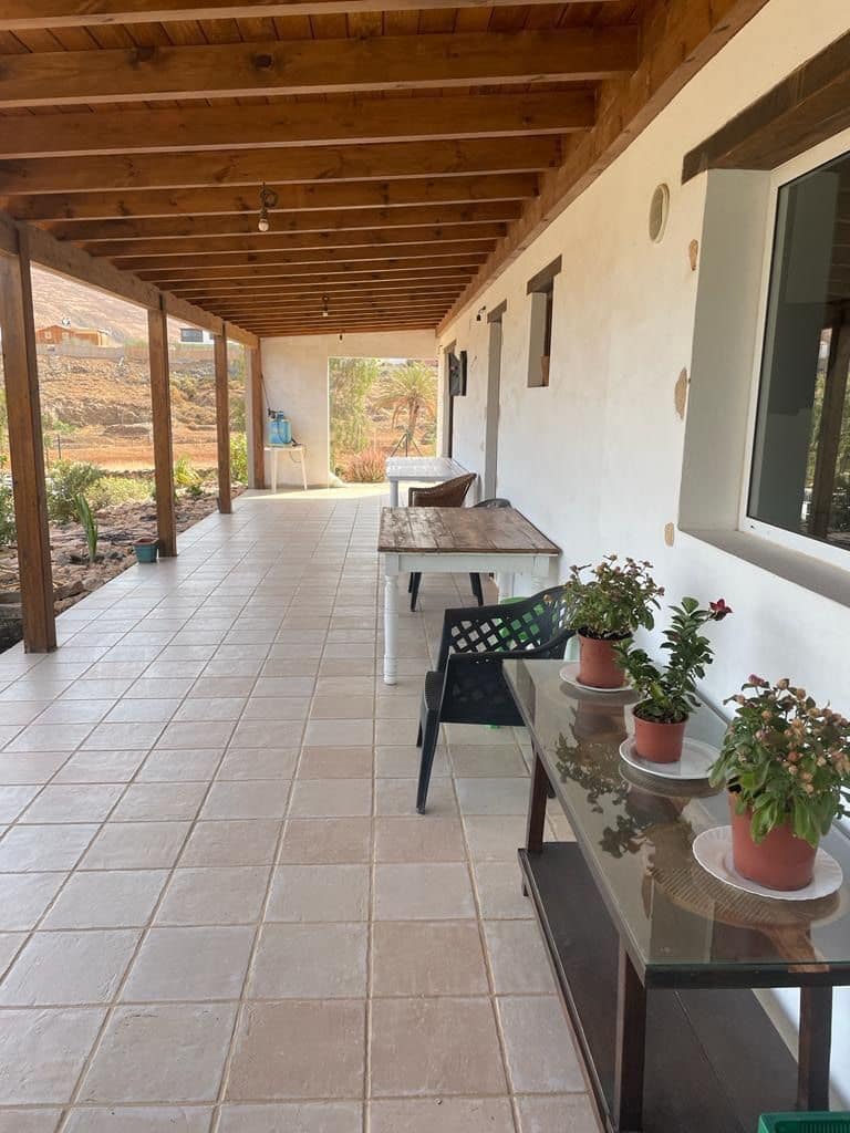 3 soveværelse Villa til salg i Tuineje med swimmingpool garage - € 469.000 (Ref: 9000961)