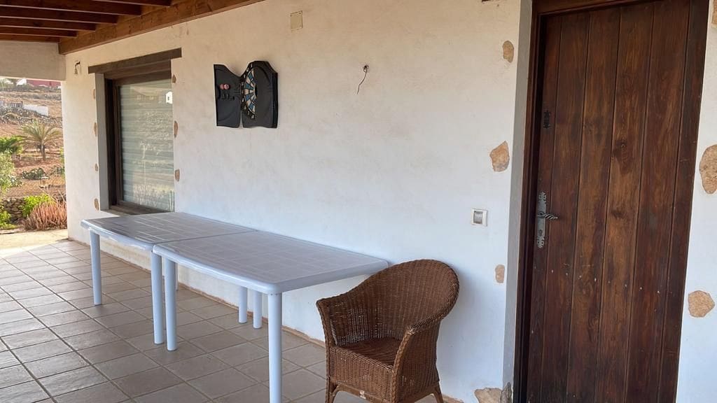 3 soveværelse Villa til salg i Tuineje med swimmingpool garage - € 469.000 (Ref: 9000961)