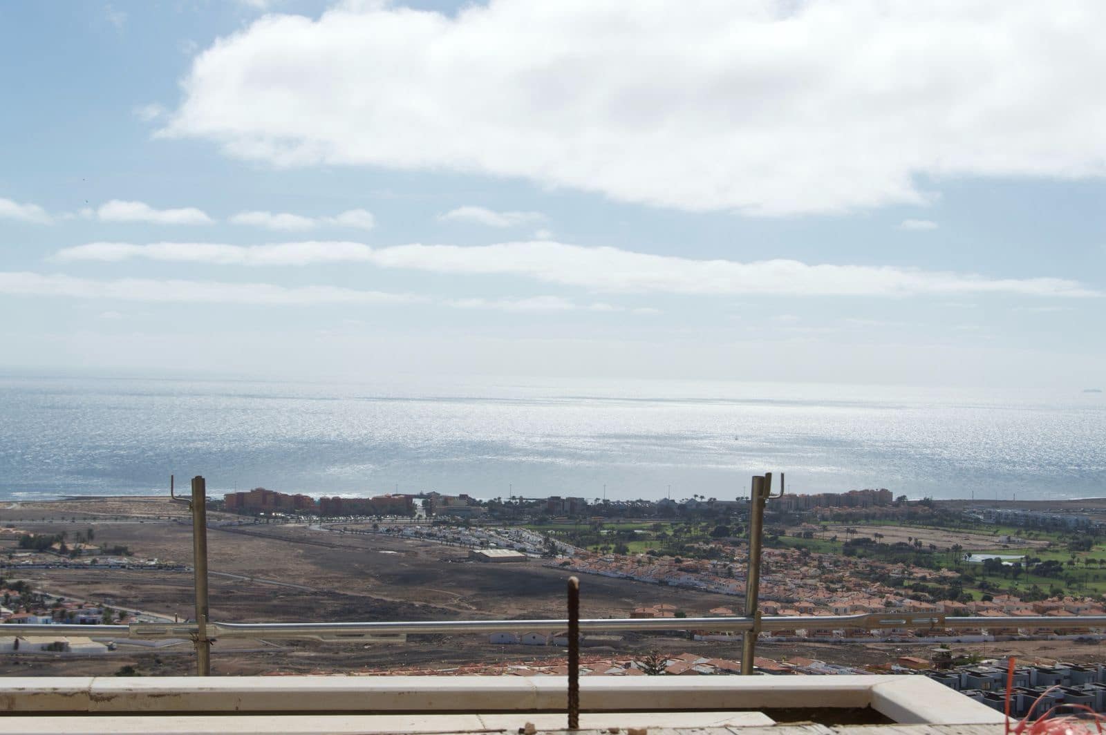 2 slaapkamer Flat te koop in Caleta de Fuste - € 275.000 (Ref: 9000963)