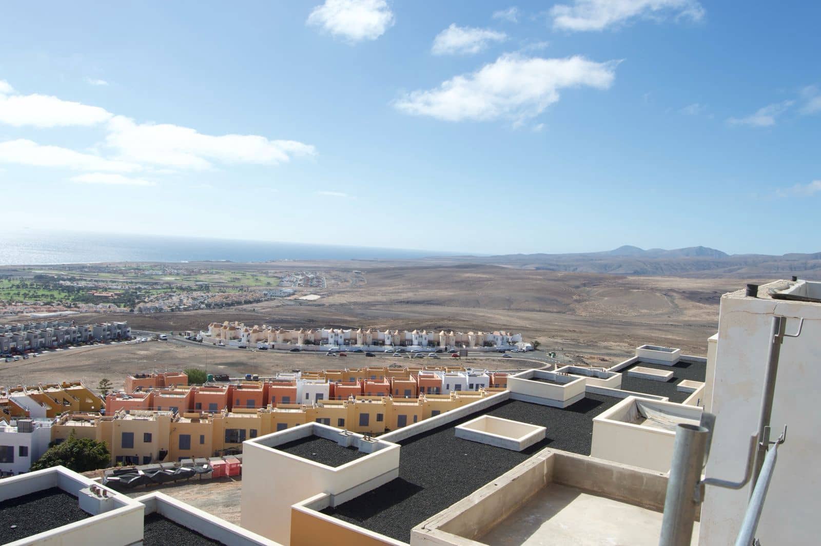 2 slaapkamer Flat te koop in Caleta de Fuste - € 275.000 (Ref: 9000963)