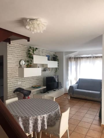 4 soveværelse Byhus til salg i Corralejo, La Oliva - € 315.000 (Ref: 9115900)