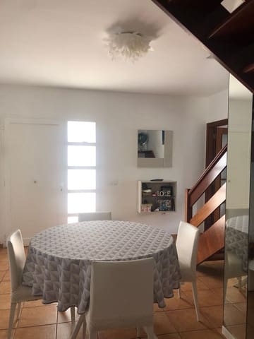 4 soveværelse Byhus til salg i Corralejo, La Oliva - € 315.000 (Ref: 9115900)