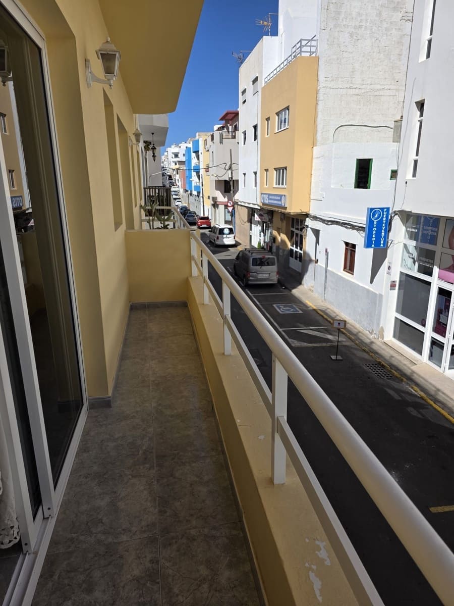 3 soveværelse Lejlighed til salg i Gran Tarajal - € 268.000 (Ref: 9128009)