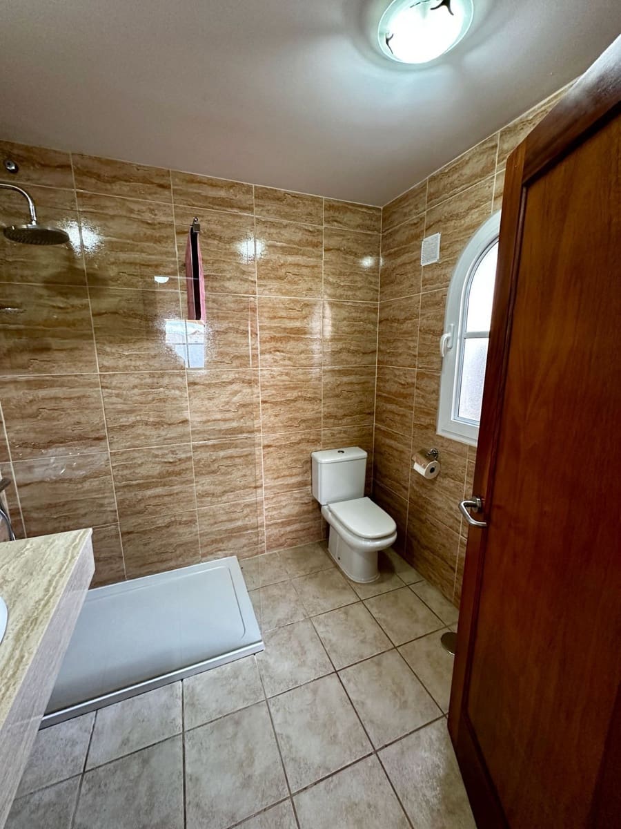 4 quarto Moradia para venda em Caleta de Fuste com piscina garagem - 510 000 € (Ref: 9129514)