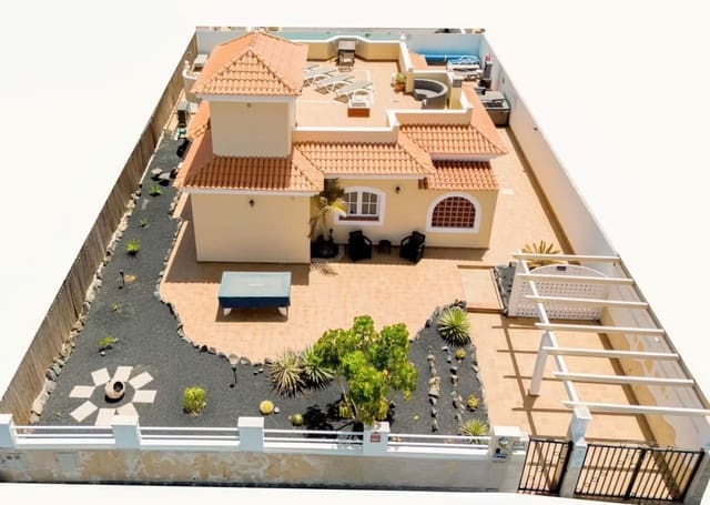 4 soveværelse Villa til salg i Caleta de Fuste, Antigua - € 535.000 (Ref: 9129514)