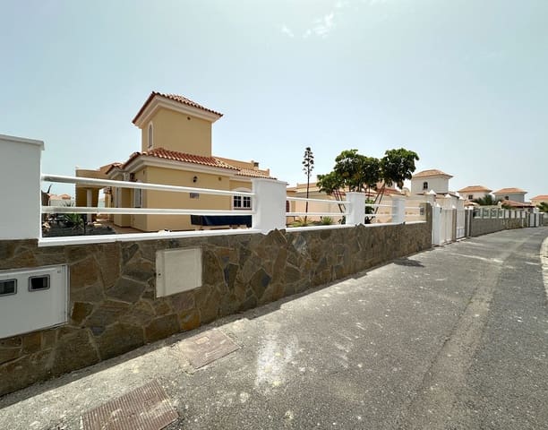 4 camera da letto Villa in vendita in Caleta de Fuste, Antigua con piscina garage - 510.000 € (Rif: 9129514)