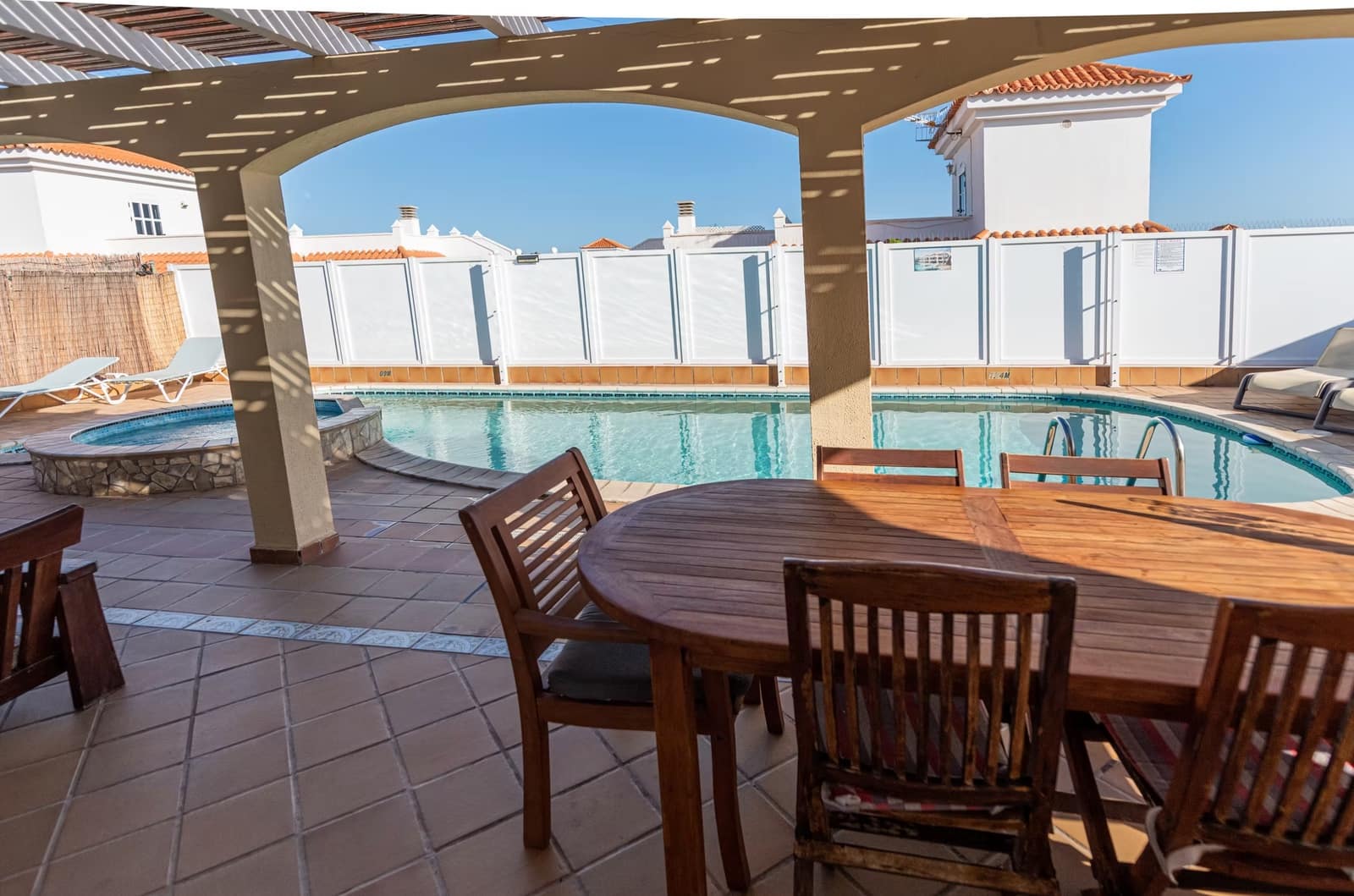 4 quarto Moradia para venda em Caleta de Fuste com piscina garagem - 510 000 € (Ref: 9129514)