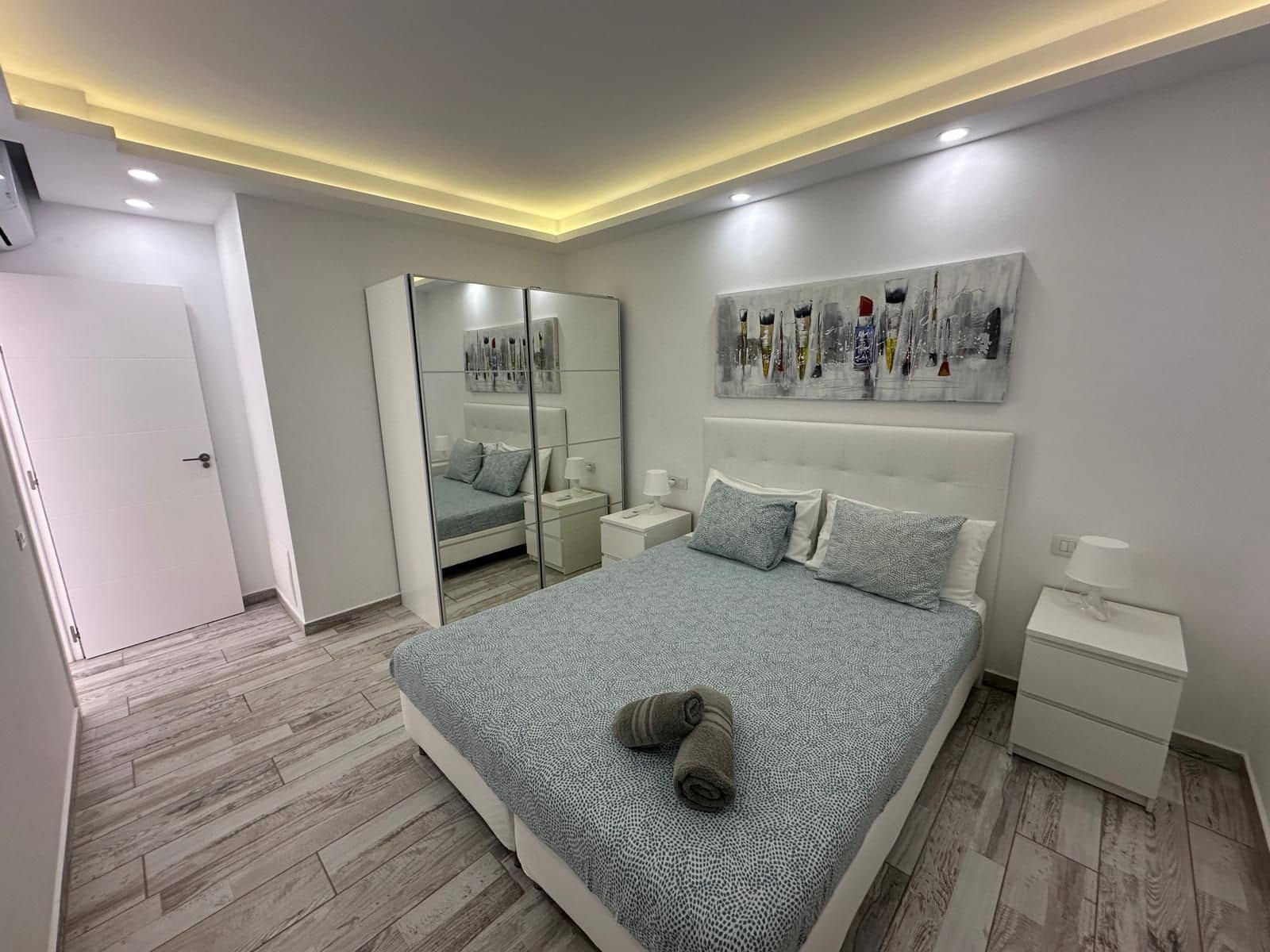 5 soveværelse Villa til salg i Caleta de Fuste - € 665.000 (Ref: 9202229)