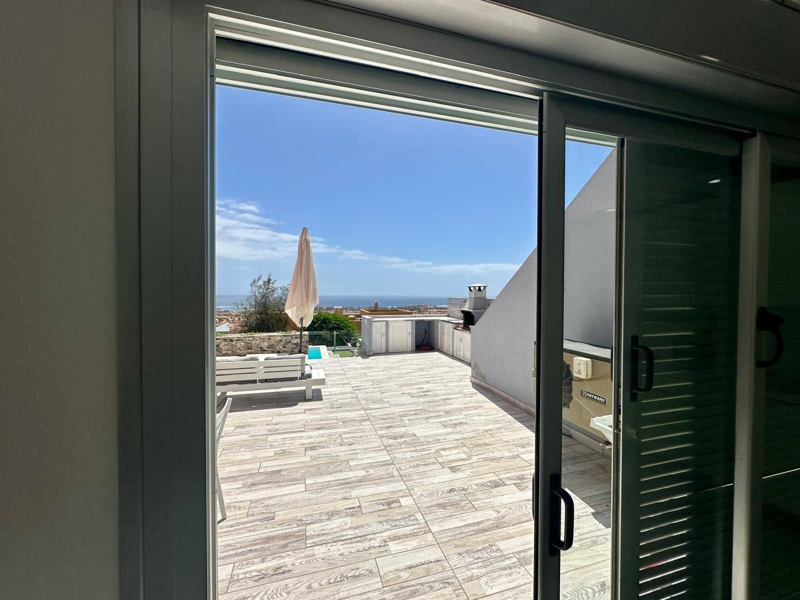 5 soveværelse Villa til salg i Caleta de Fuste - € 665.000 (Ref: 9202229)