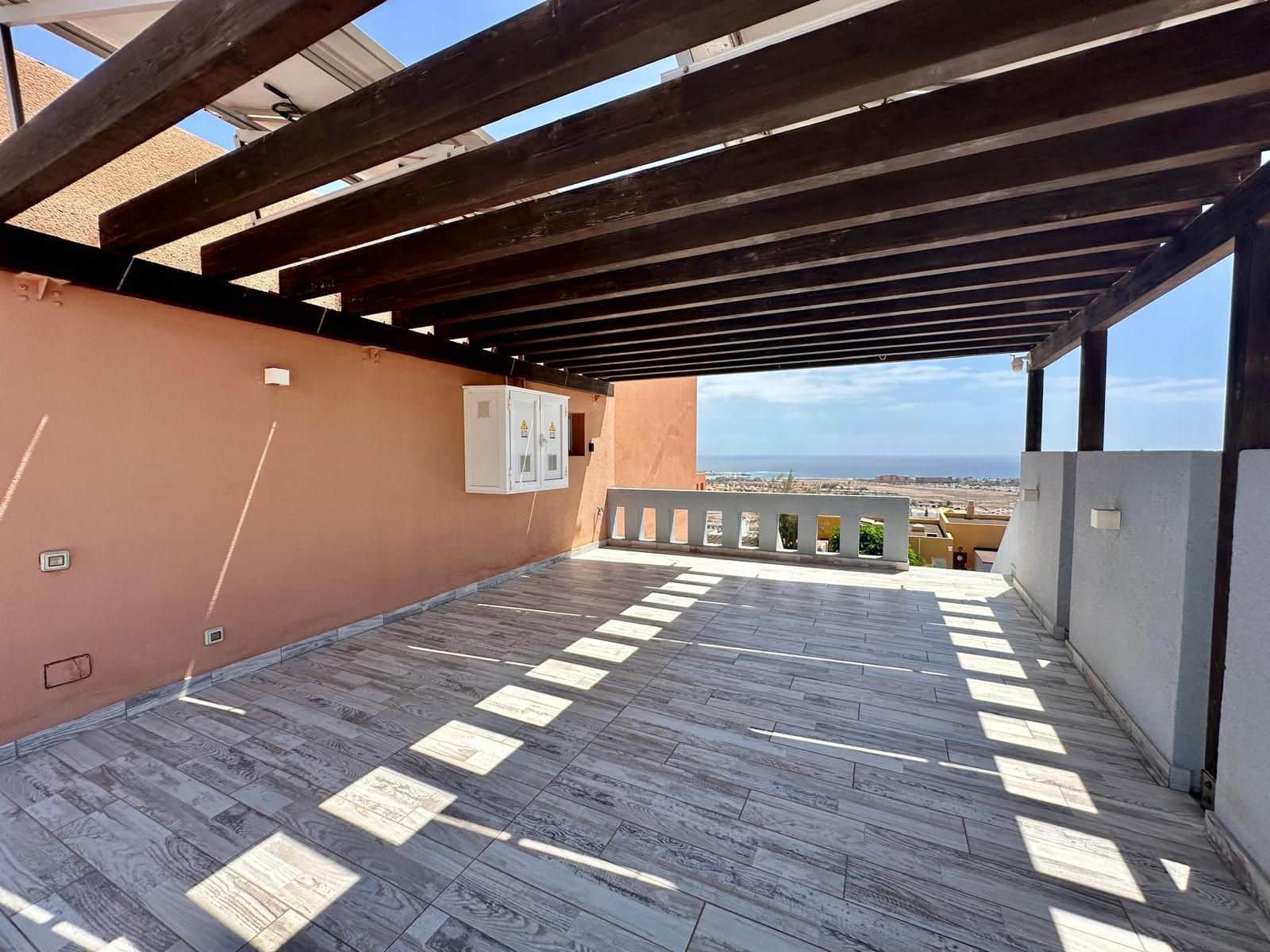 5 soveværelse Villa til salg i Caleta de Fuste - € 665.000 (Ref: 9202229)