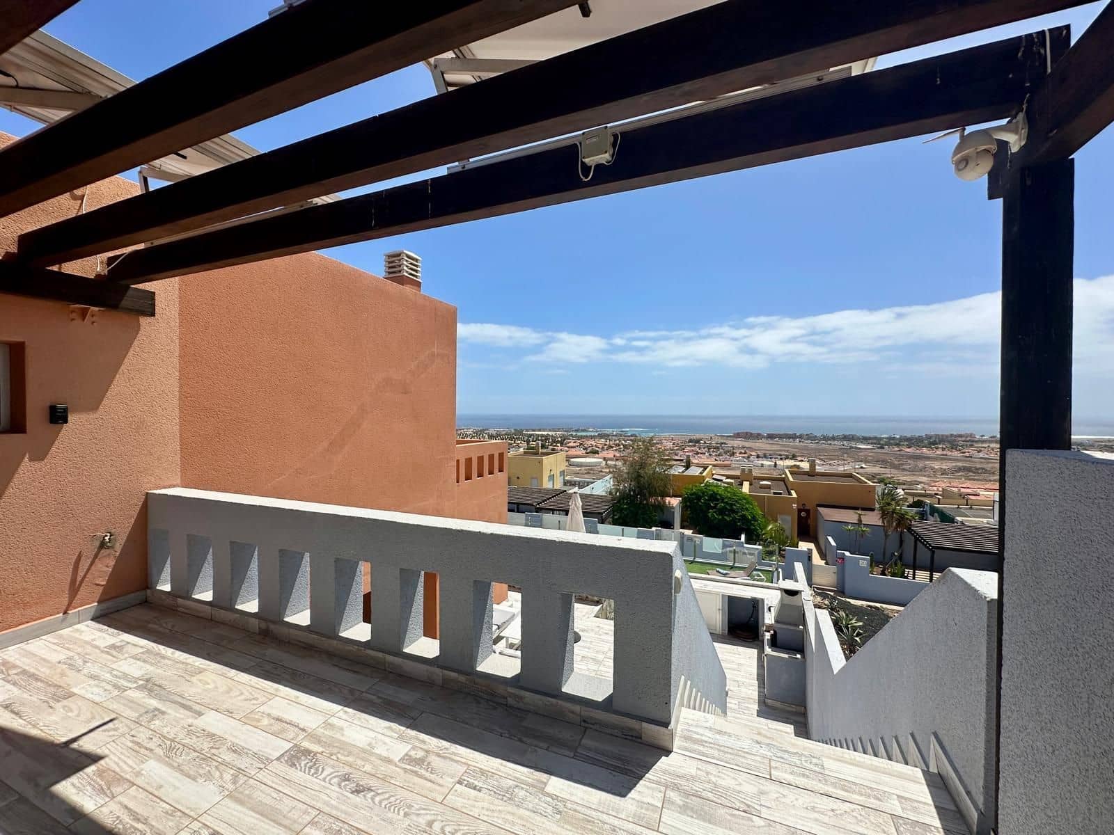 5 soveværelse Villa til salg i Caleta de Fuste - € 665.000 (Ref: 9202229)