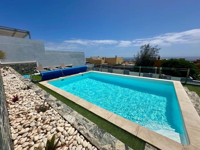 5 soveværelse Villa til salg i Caleta de Fuste, Antigua - € 665.000 (Ref: 9202229)
