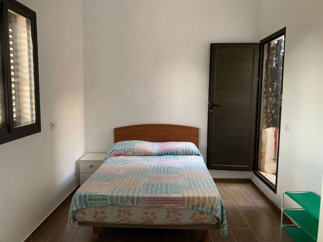 4 soveværelse Byhus til salg i Antigua - € 230.000 (Ref: 9256789)