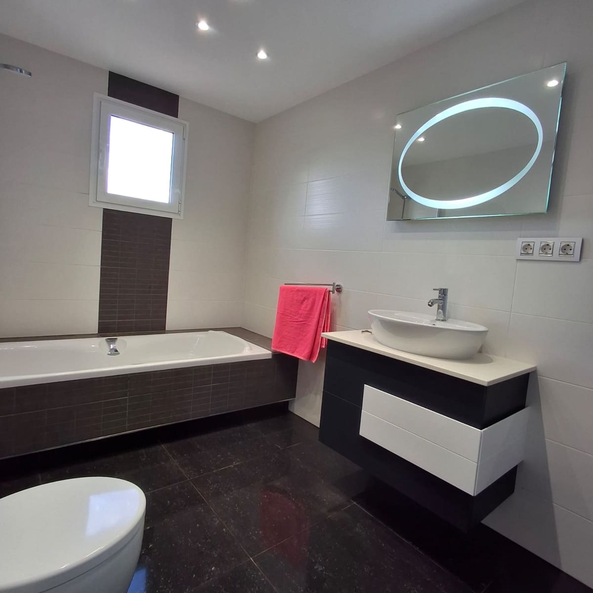 5 sypialnia Willa na sprzedaż w Tuineje z basenem garażem - 695 000 € (Ref: 9272147)