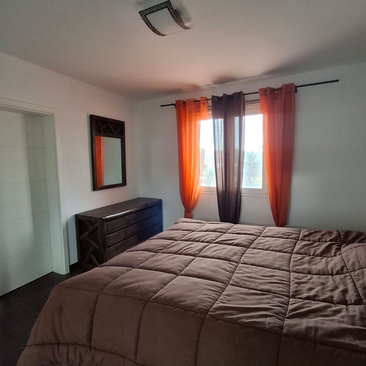 5 sypialnia Willa na sprzedaż w Tuineje z basenem garażem - 695 000 € (Ref: 9272147)