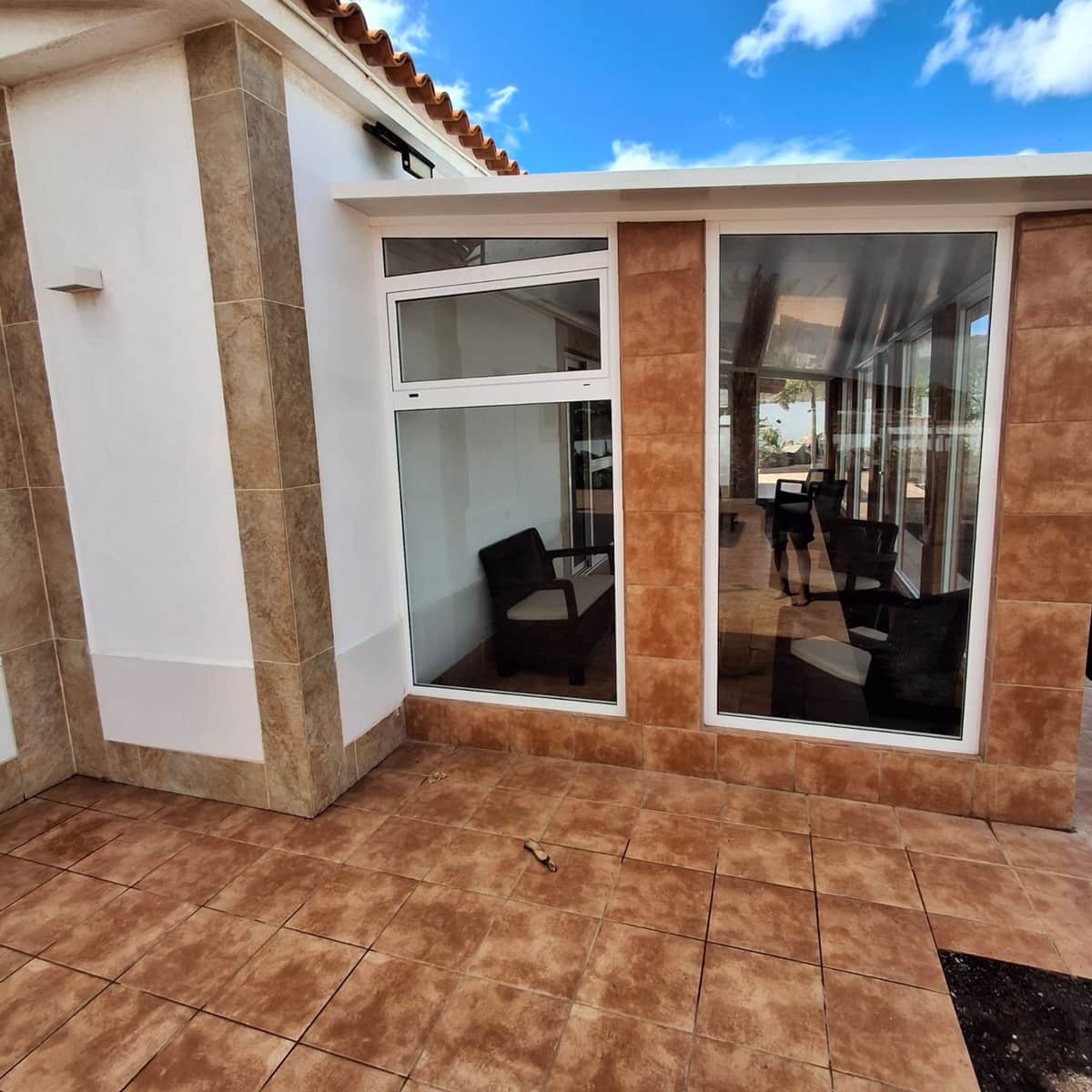 5 sypialnia Willa na sprzedaż w Tuineje z basenem garażem - 695 000 € (Ref: 9272147)