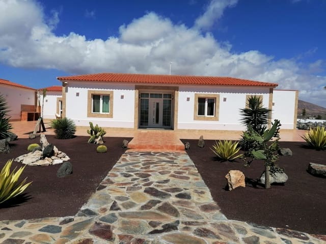 5 chambre Villa/Maison à vendre à Tuineje avec piscine garage - 695 000 € (Ref: 9272147)