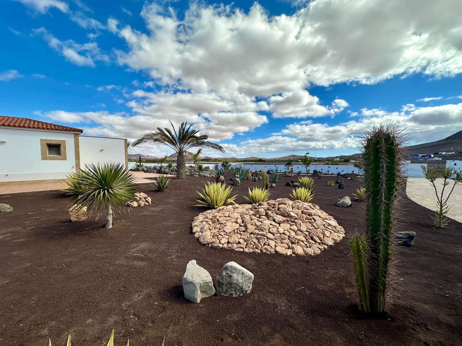 5 sypialnia Willa na sprzedaż w Tuineje z basenem garażem - 695 000 € (Ref: 9272147)