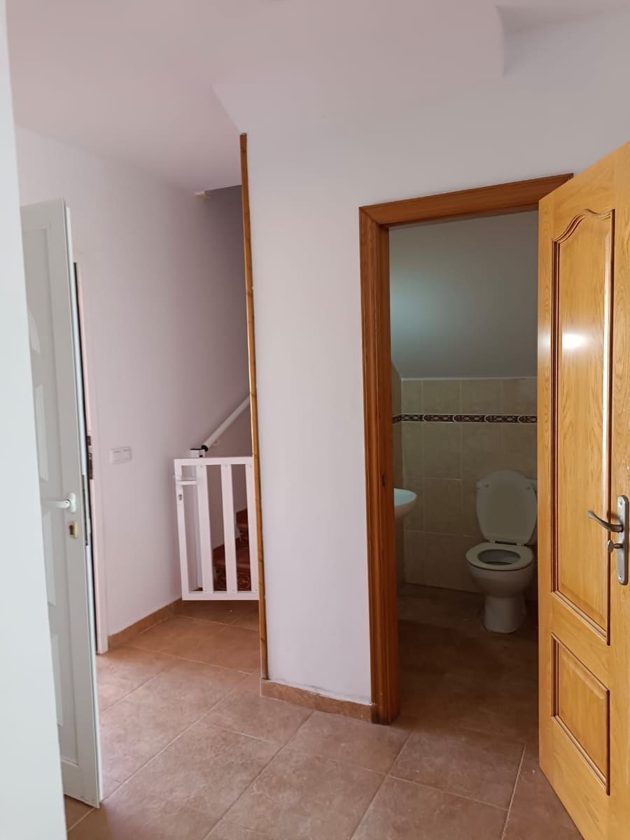 3 bedroom Townhouse for sale in Gran Tarajal - € 295,000 (Ref: 9294210)