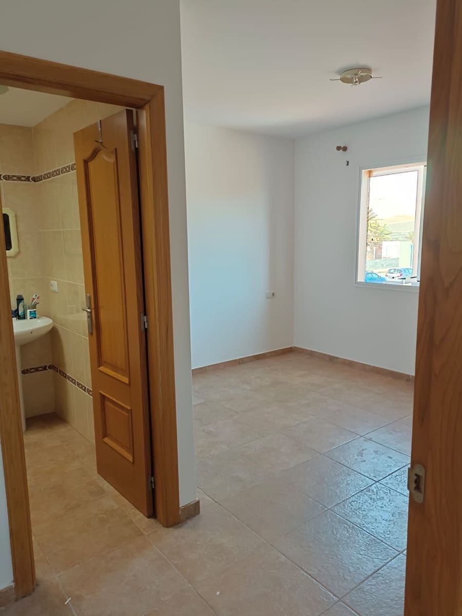 3 bedroom Townhouse for sale in Gran Tarajal - € 295,000 (Ref: 9294210)