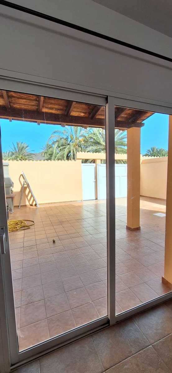 3 bedroom Townhouse for sale in Gran Tarajal - € 295,000 (Ref: 9294210)