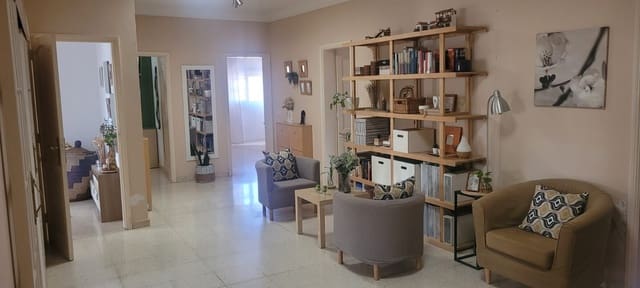 4 bedroom Villa for sale in Agua de Bueyes, Antigua - € 315,000 (Ref: 9349064)