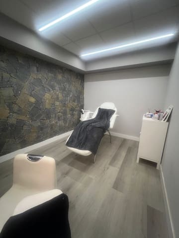 Commercieel te koop in Puerto del Rosario - € 130.000 (Ref: 9362014)