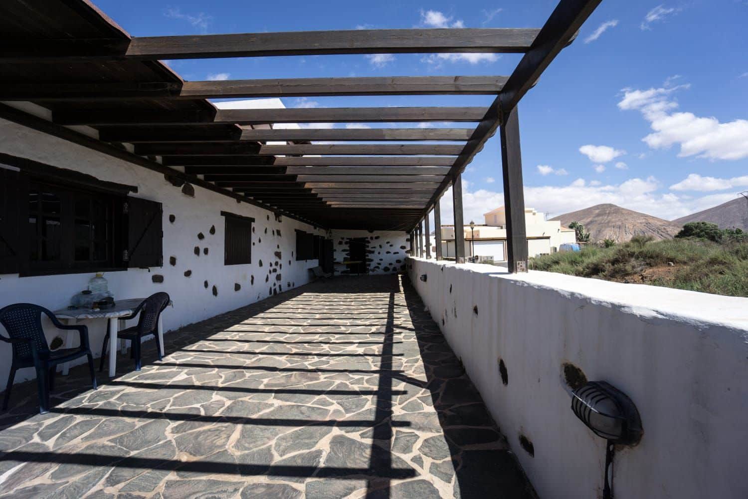 5 slaapkamer Finca/Landhuis te koop in La Oliva met garage - € 460.000 (Ref: 9406420)