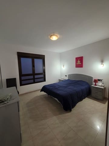 4 bedroom Townhouse for sale in El Matorral, Puerto del Rosario - € 230,000 (Ref: 9419405)