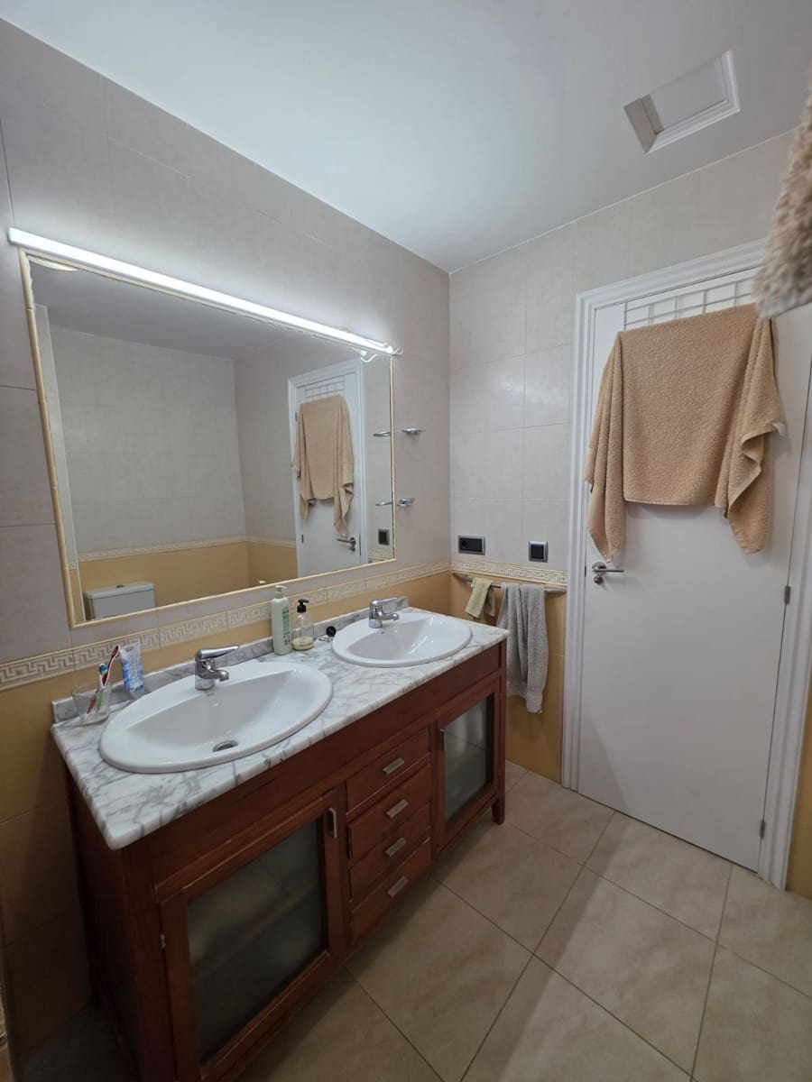 4 bedroom Townhouse for sale in El Matorral - € 230,000 (Ref: 9419405)