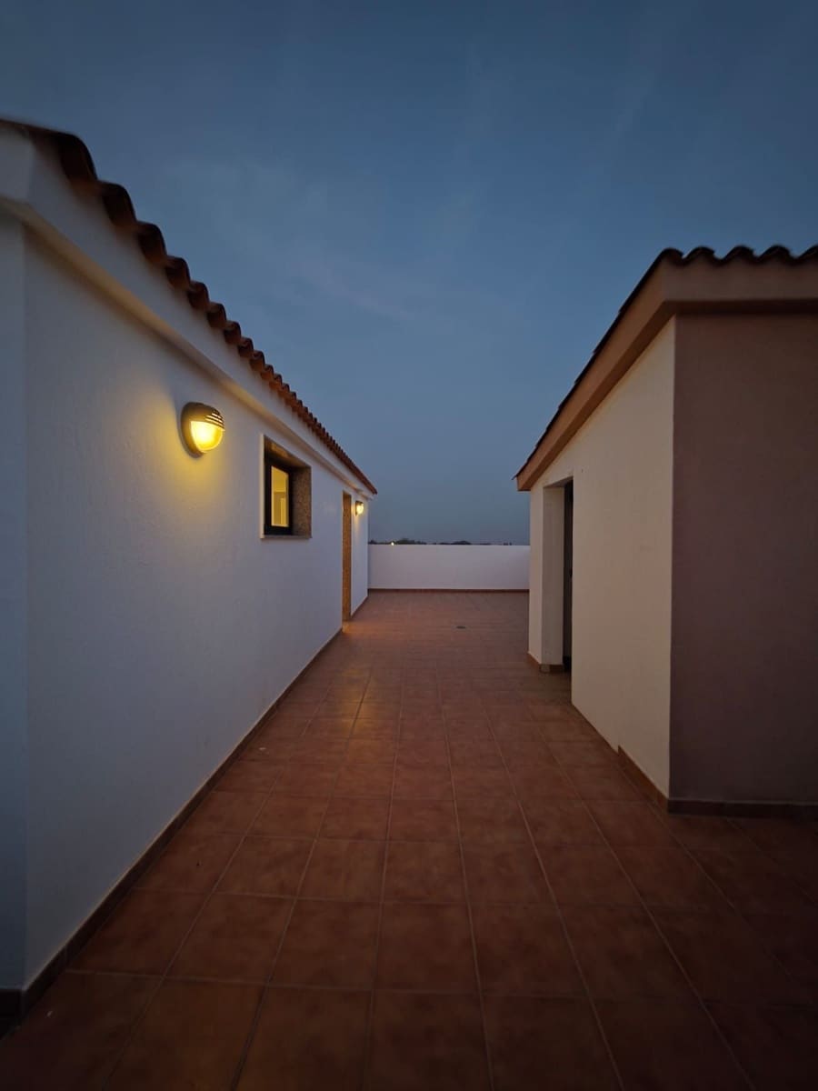 4 bedroom Townhouse for sale in El Matorral - € 230,000 (Ref: 9419405)