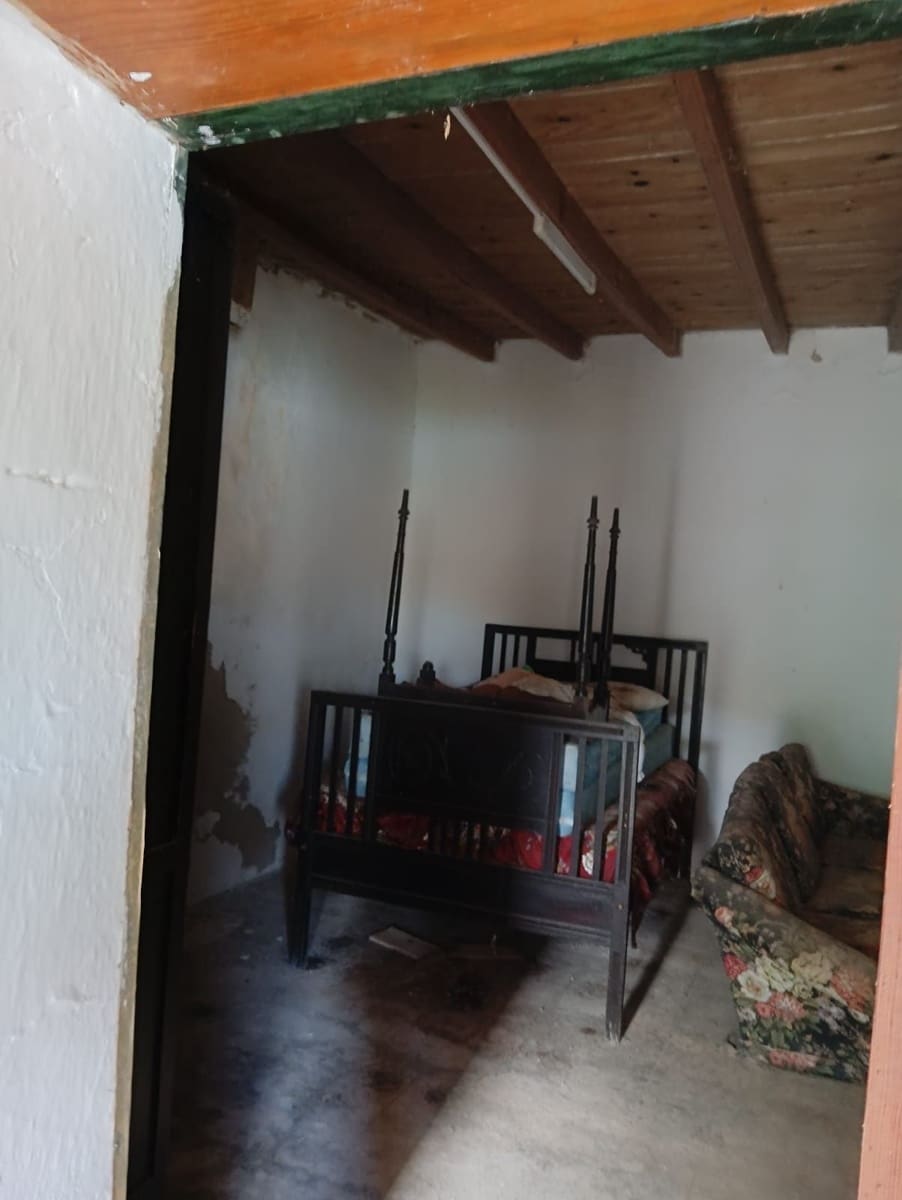 3 bedroom Finca/Country House for sale in Antigua - € 160,000 (Ref: 9430701)