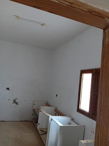 3 bedroom Finca/Country House for sale in Antigua - € 160,000 (Ref: 9430701)