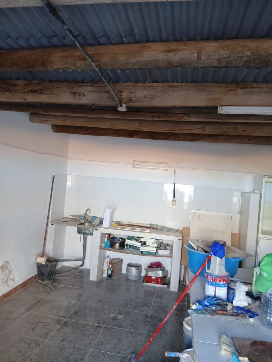 3 bedroom Finca/Country House for sale in Antigua - € 160,000 (Ref: 9430701)