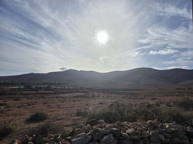 3 bedroom Finca/Country House for sale in Antigua - € 160,000 (Ref: 9430701)