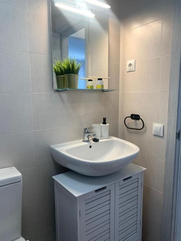 1 sypialnia Apartament na sprzedaż w Costa de Antigua z basenem garażem - 150 000 € (Ref: 9439573)