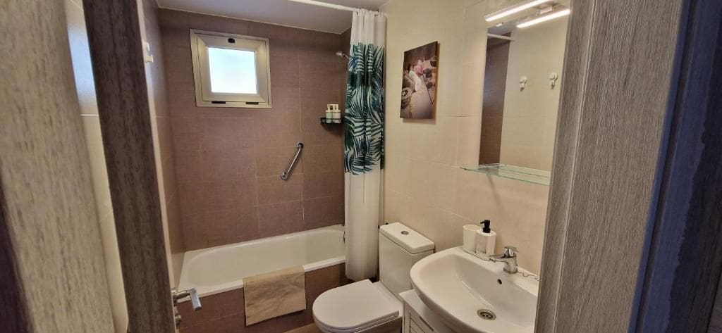 1 sypialnia Apartament na sprzedaż w Costa de Antigua z basenem garażem - 150 000 € (Ref: 9439573)