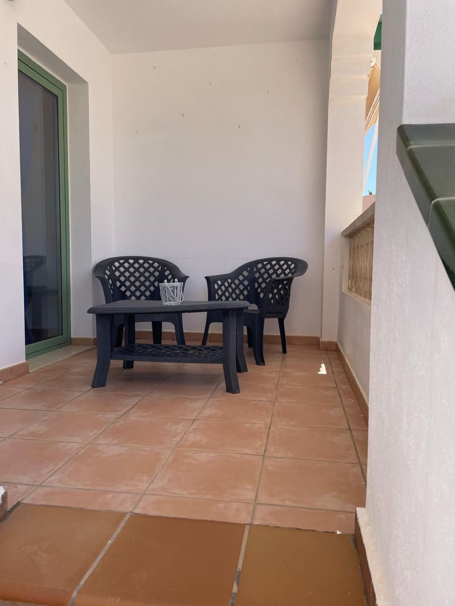 2 bedroom Apartment for sale in Caleta de Fuste - € 200,000 (Ref: 9439574)