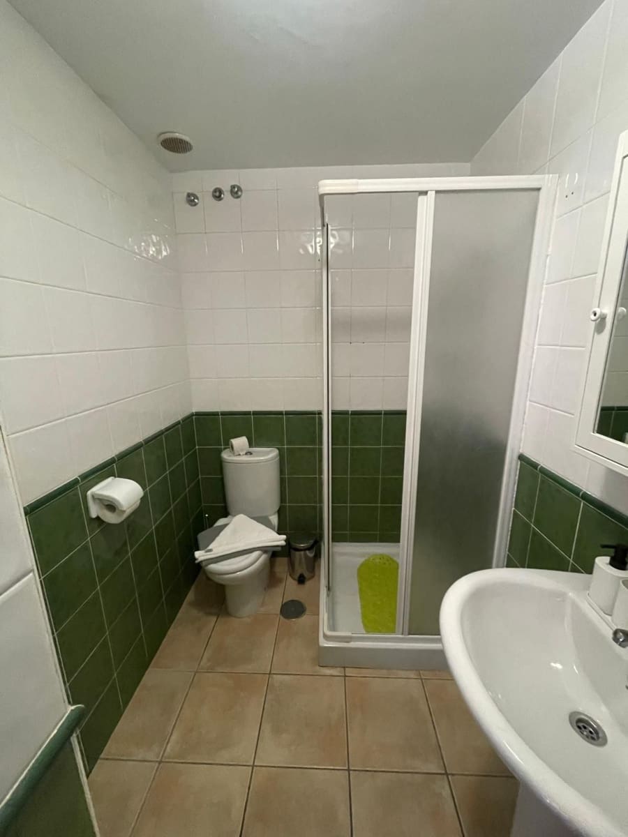 2 bedroom Apartment for sale in Caleta de Fuste - € 200,000 (Ref: 9439574)