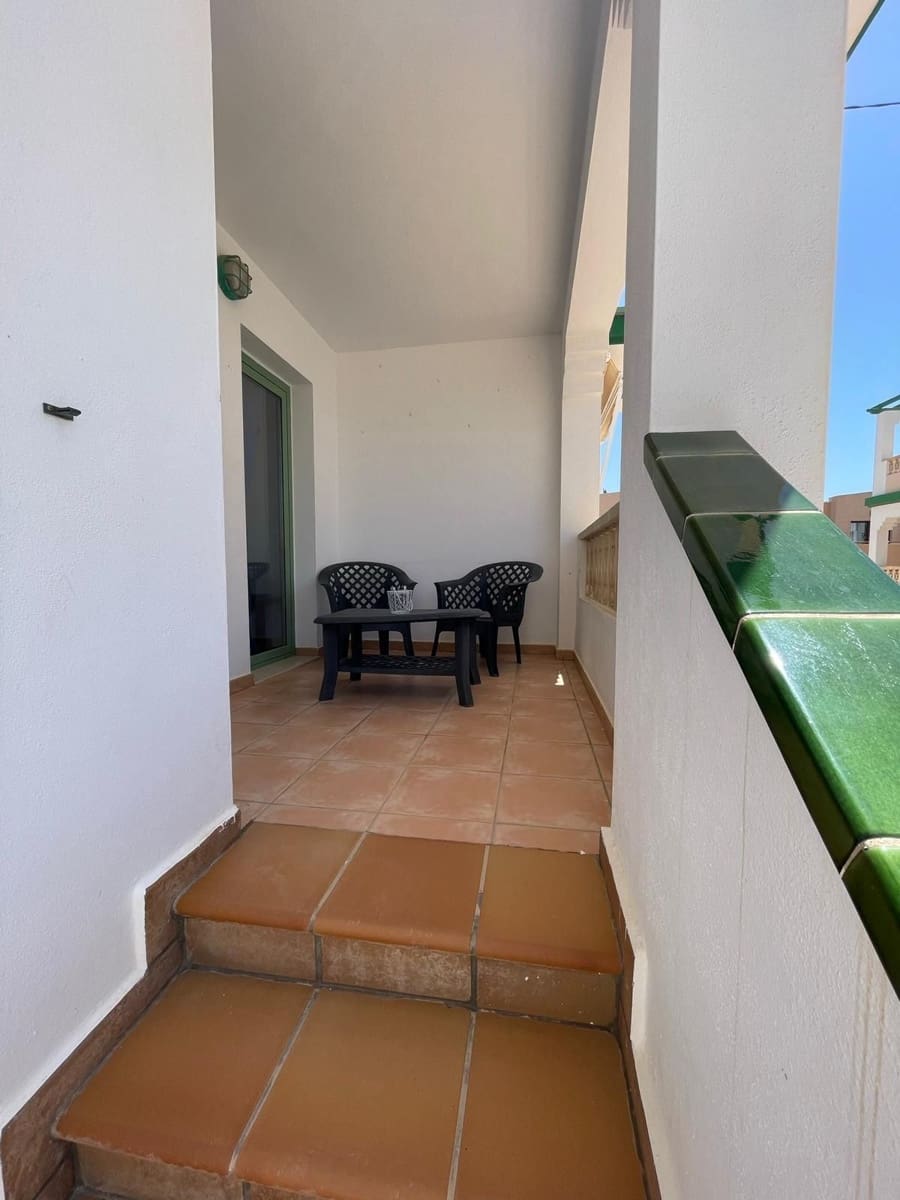 2 bedroom Apartment for sale in Caleta de Fuste - € 200,000 (Ref: 9439574)