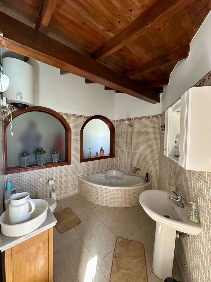 Chalet de 5 habitaciones en Triquivijate en venta con piscina - 499.000 € (Ref: 9455941)