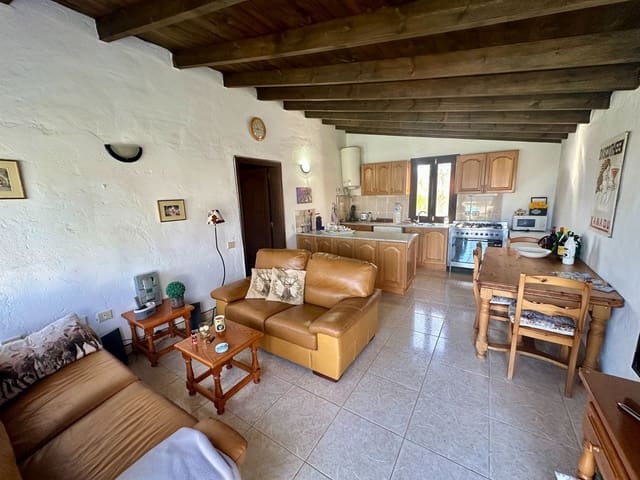 5 quarto Moradia para venda em Triquivijate, Antigua com piscina - 499 000 € (Ref: 9455941)