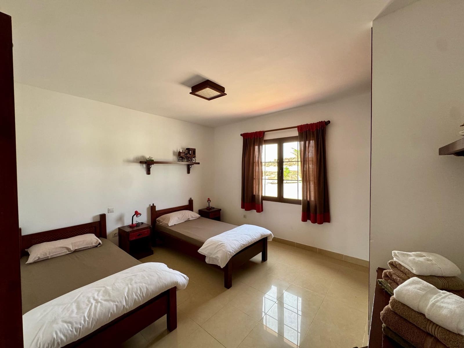 5 sypialnia Willa na sprzedaż w Casillas de Morales z basenem garażem - 1 280 000 € (Ref: 9461814)