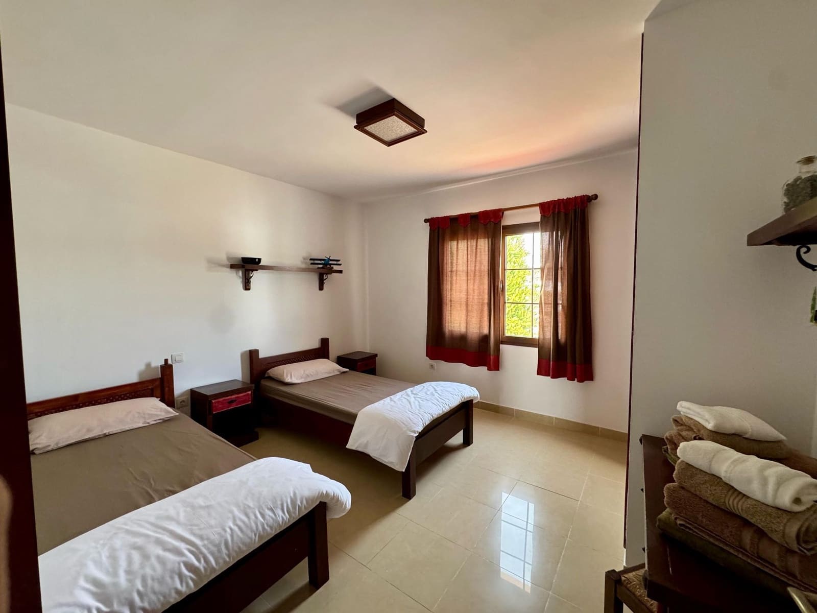 5 sypialnia Willa na sprzedaż w Casillas de Morales z basenem garażem - 1 280 000 € (Ref: 9461814)