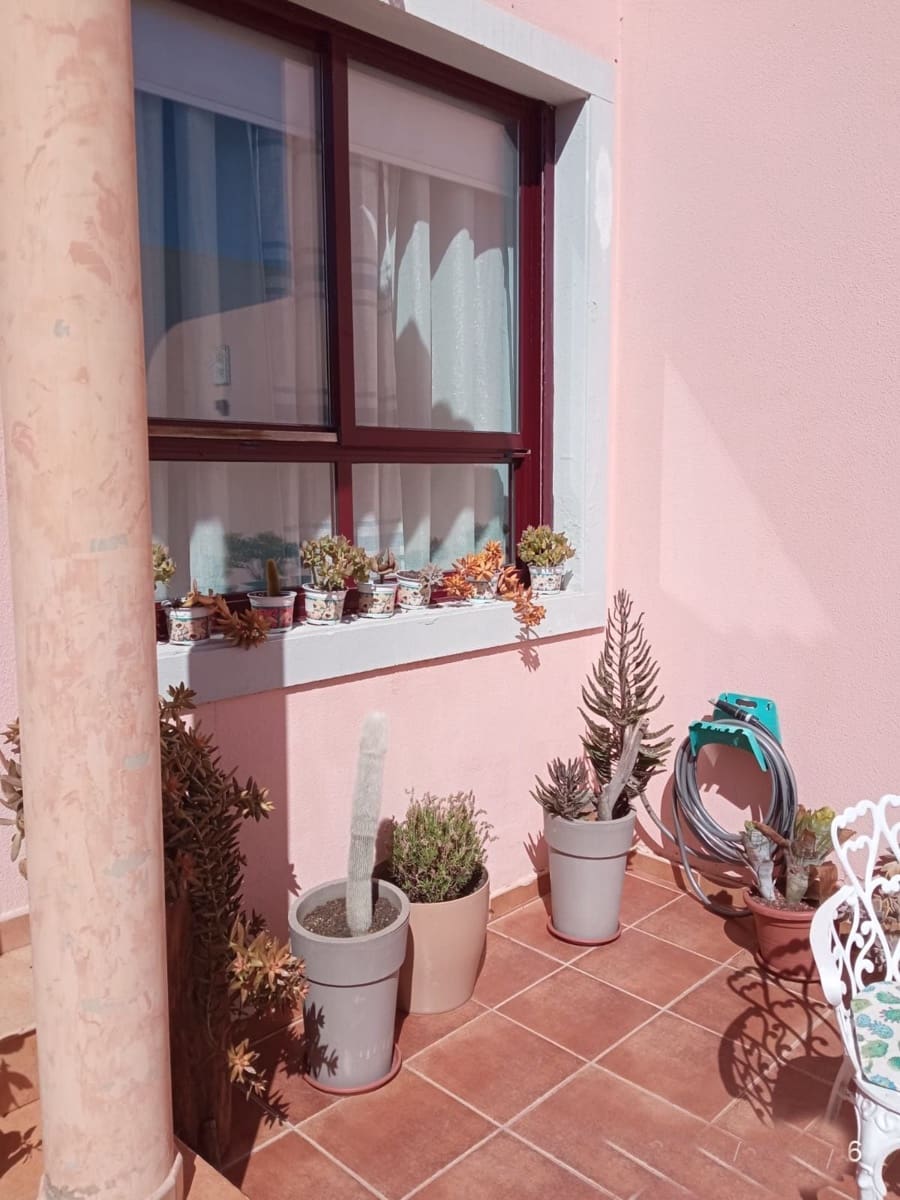 3 soverom Hus til salgs i Puerto del Rosario - € 230 000 (Ref: 9470826)