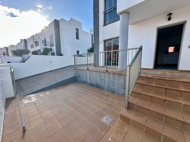 3 Zimmer Doppelhaus zu verkaufen in Puerto del Rosario mit Garage - 325.000 € (Ref: 9474701)