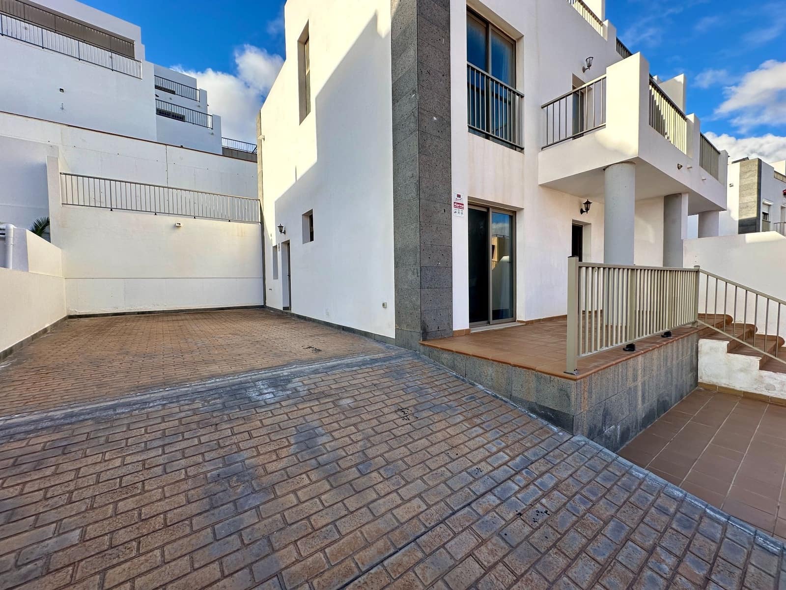 3 Zimmer Doppelhaus zu verkaufen in Puerto del Rosario mit Garage - 325.000 € (Ref: 9474701)