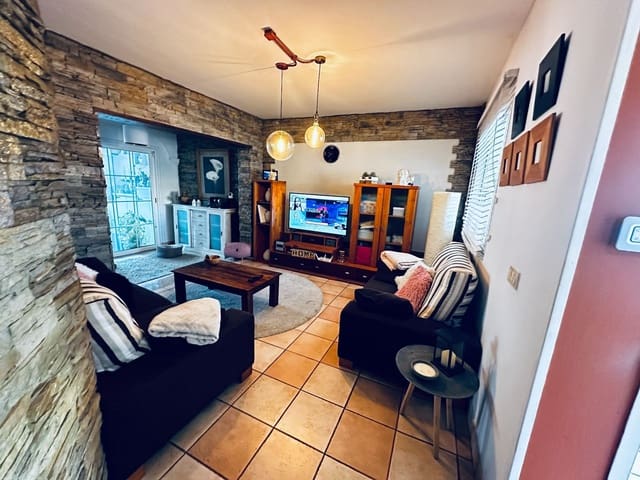 Casa de 2 habitaciones en Caleta de Fuste, Antigua en venta - 262.500 € (Ref: 9474702)