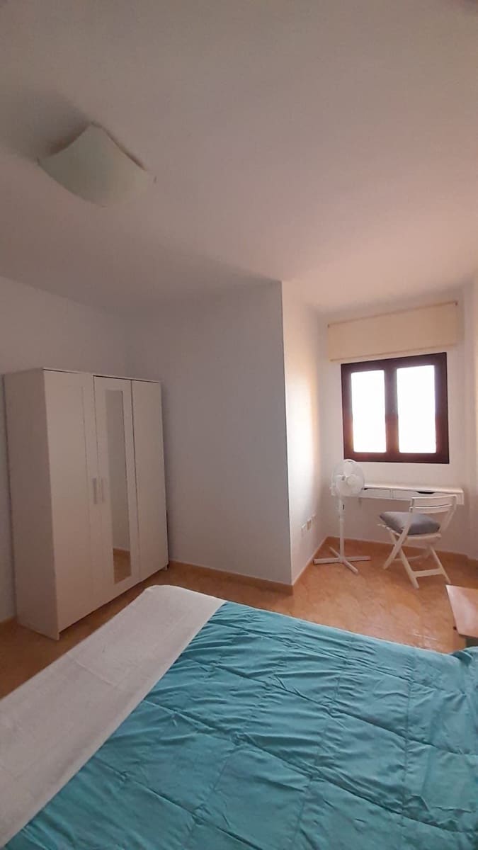 2 bedroom Flat for sale in Puerto del Rosario - € 132,000 (Ref: 9496935)