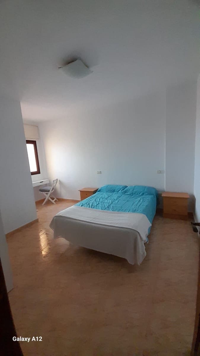 2 bedroom Flat for sale in Puerto del Rosario - € 132,000 (Ref: 9496935)